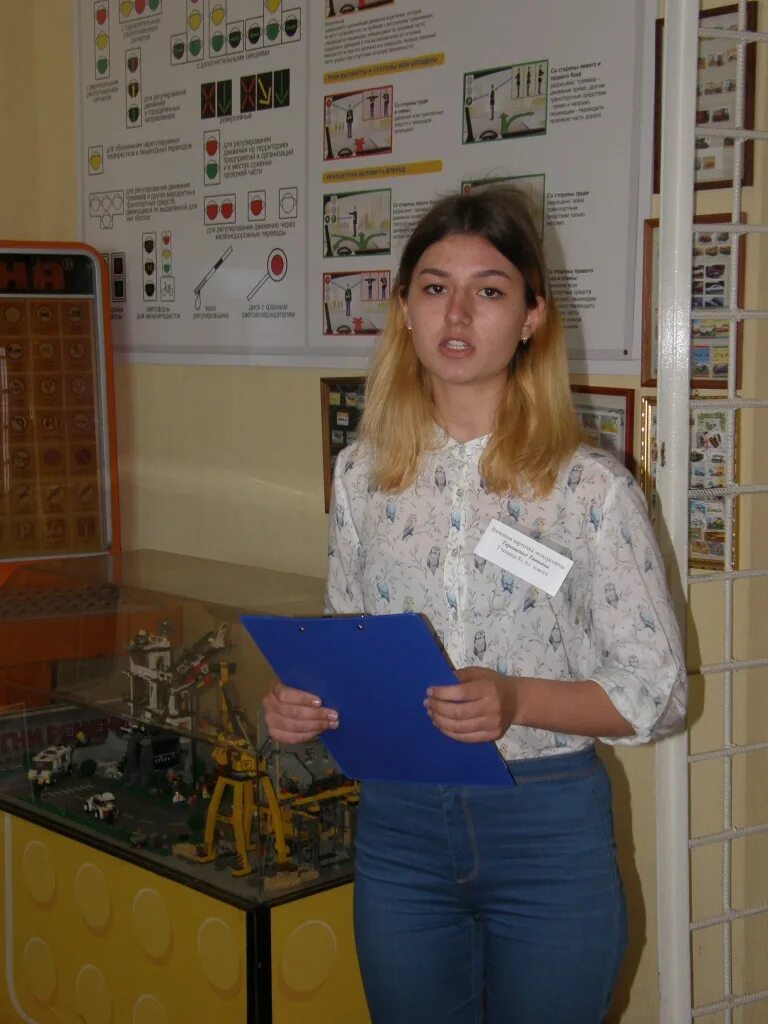 Ростов экскурсовод. Экскурсоводы ростова на дону. юный экскурсовод.