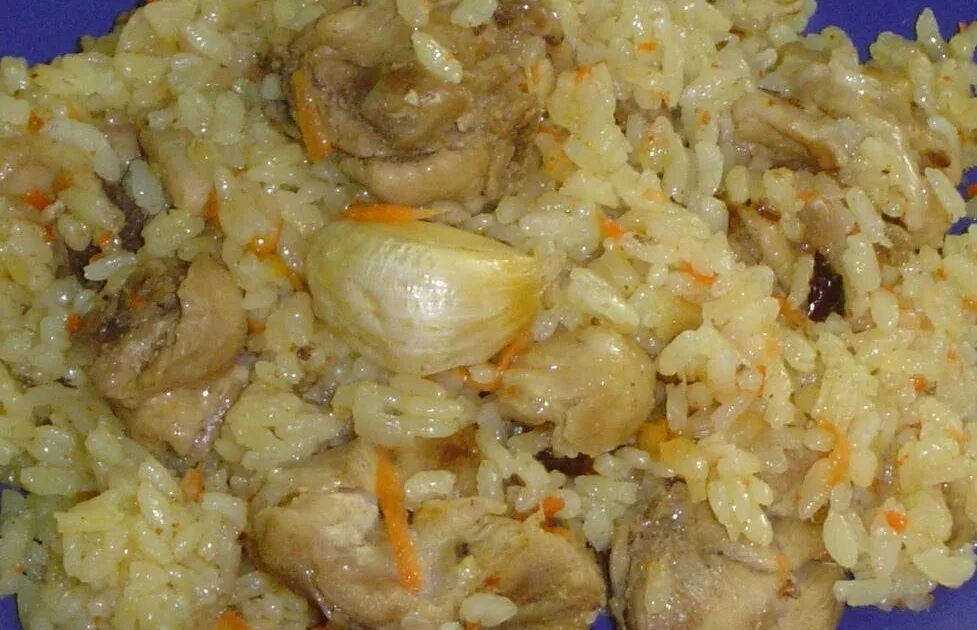 Как готовить плов с курицей в мультиварке. Плов в мультиварке с курицей. рассыпчатый плов в мультиварке с курицей. плов в мультиварке с курицей пошаговый. плов с мясом в мультиварке.