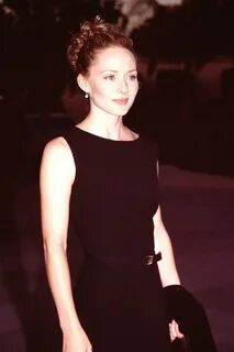 Әйел ер адамға өзінің ұрығымен тамақтандырды.