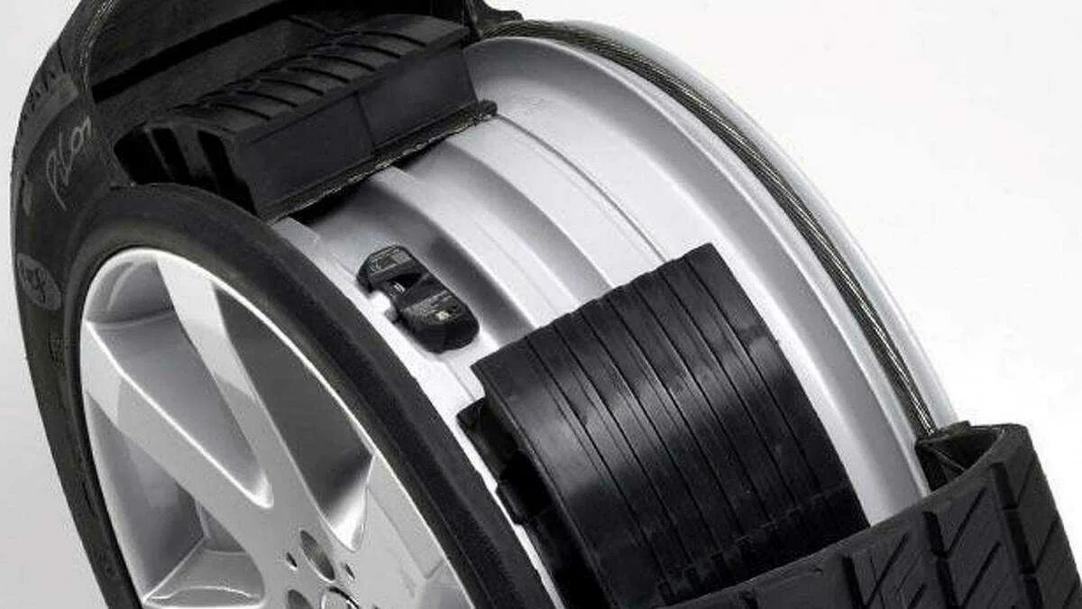 Шины ранфлет. Ран флэт шины что это. runflat bmw. рун флат что это на шинах. ранфлет резина для бмв.