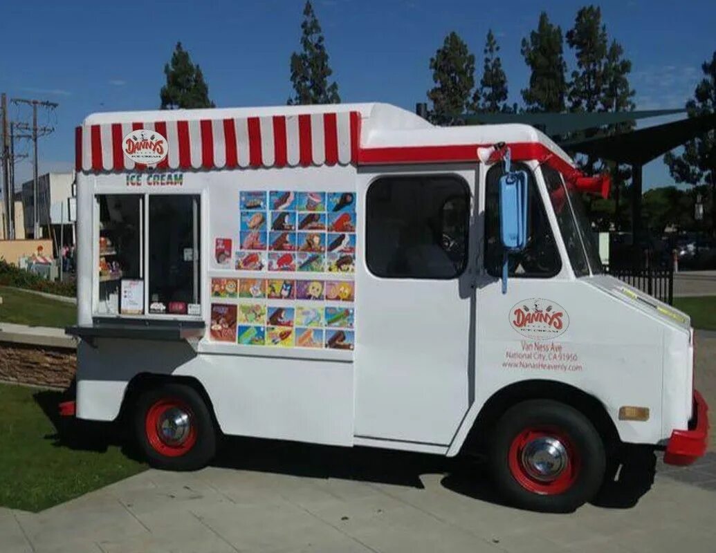 Айс Крим трак. Вагончик Ice Cream. Конструктор 82108 Ice Cream Truck. Фургон мороженое.