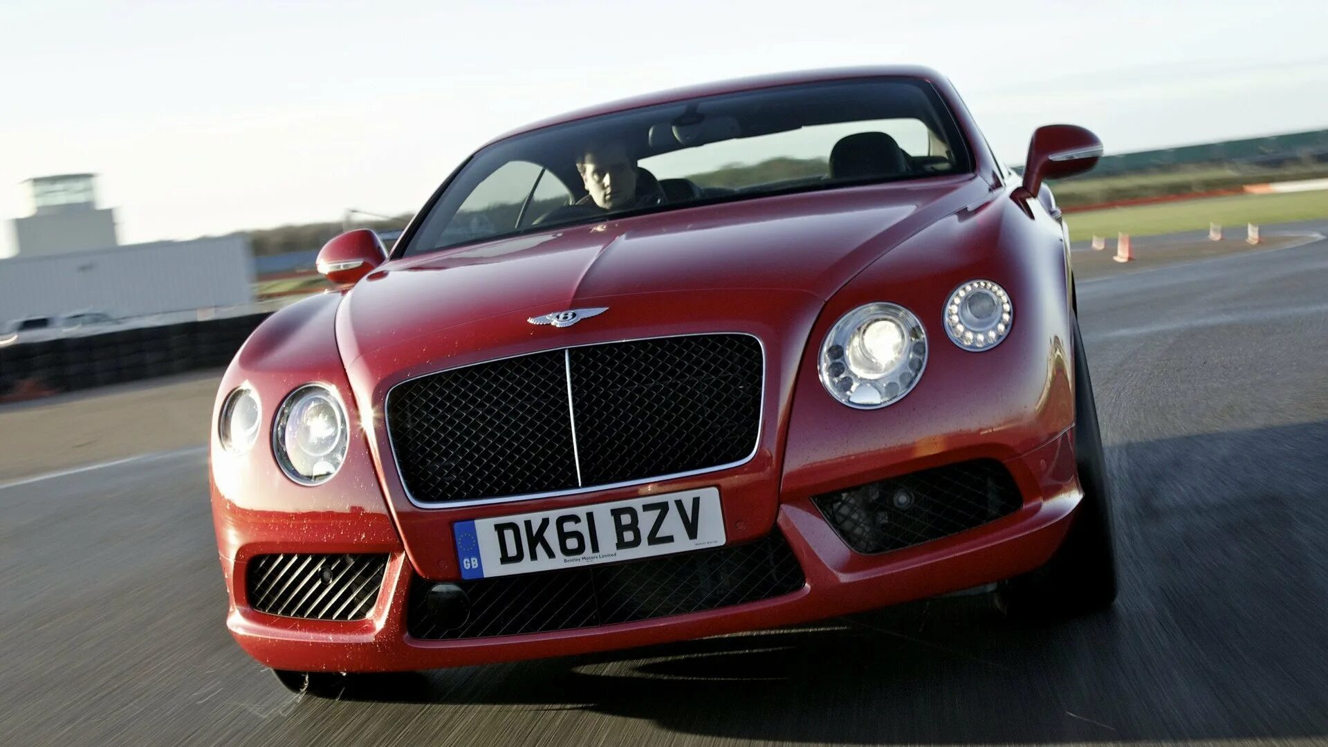 Бесплатные марки машин. Бентли Континенталь gt v8. Bentley Continental gt v8 2012. Bentley Continental gt 2013. Bentley gt v8.