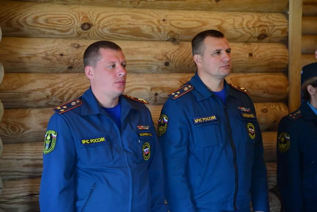 Сайт мчс брянск. МЧС Брянск Казачкин. ГУ МЧС Брянск. Начальник ГУ МЧС по Брянской области. Черников МЧС Брянск.