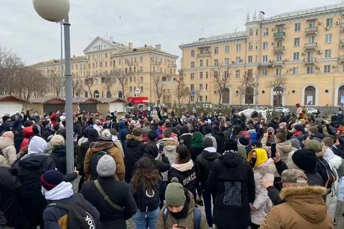 Митинг в Краснодаре 23 января 2021. Протесты в Астрахани. Митинг Навального 2021 Краснодар. Январь 2021 Навальный митинг в Краснодаре. Митинги в краснодаре