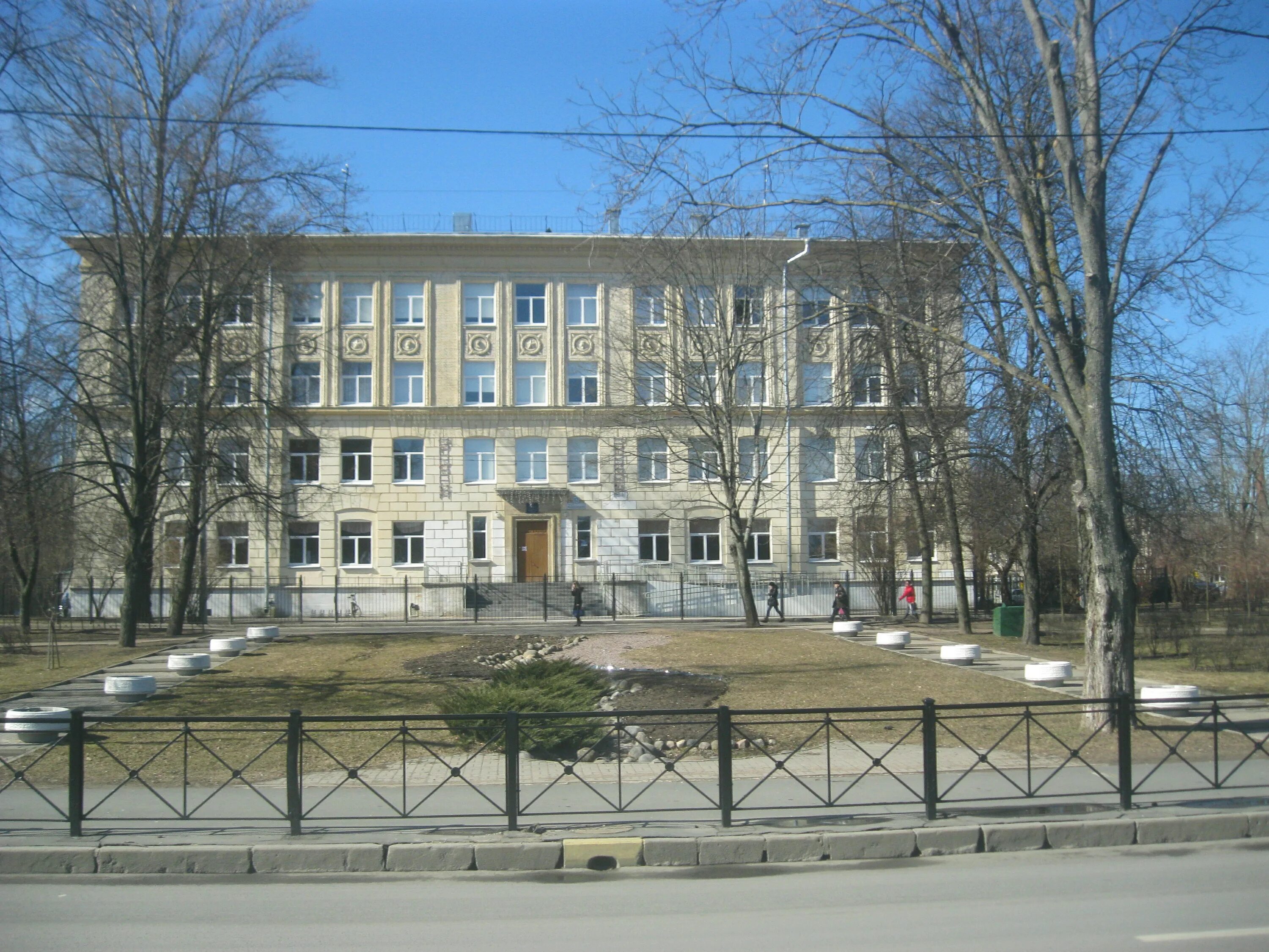 541 школа сестрорецк фото. 541 школа сестрорецк. Школа 541 москва. Сестрорецк 541 школа. Школа 324 сестрорецк.