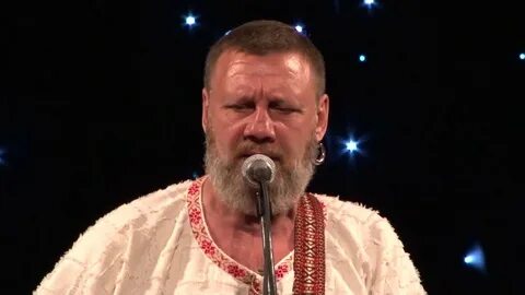 Исполнитель песни русь