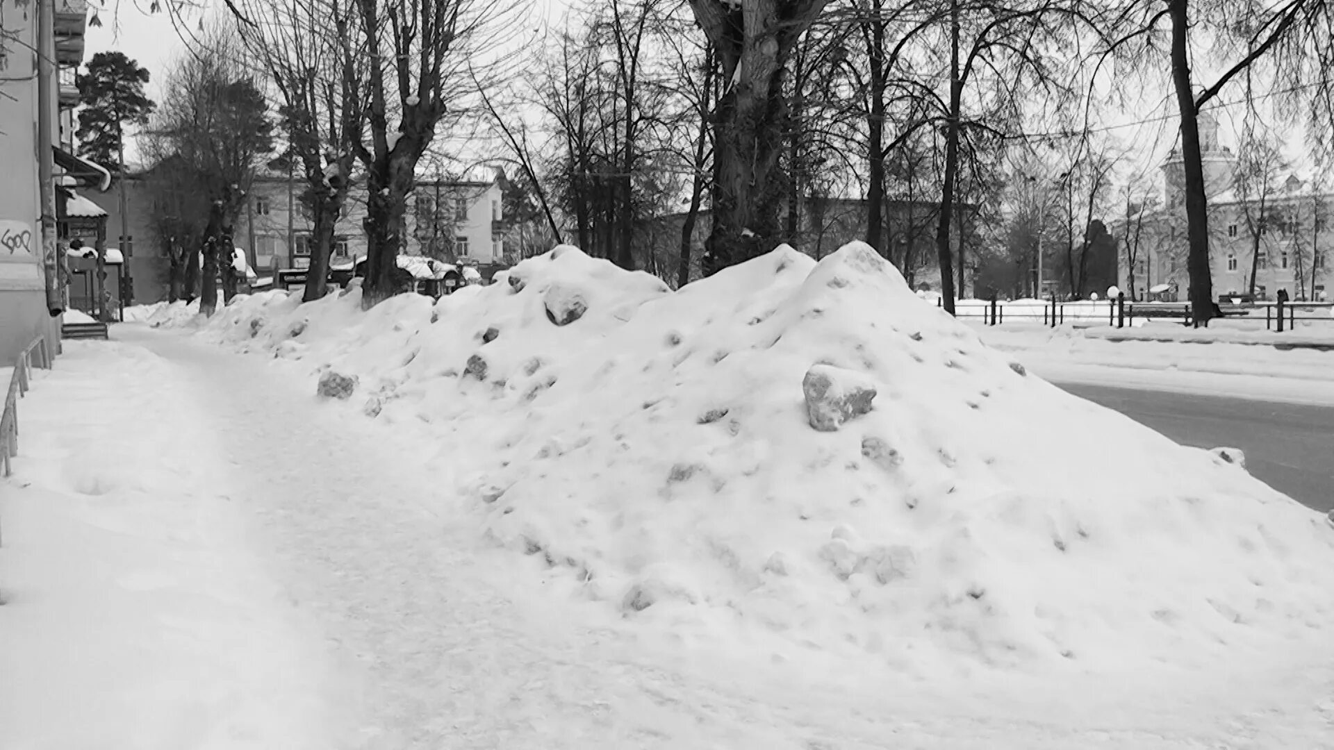 Из снежных сугробов число