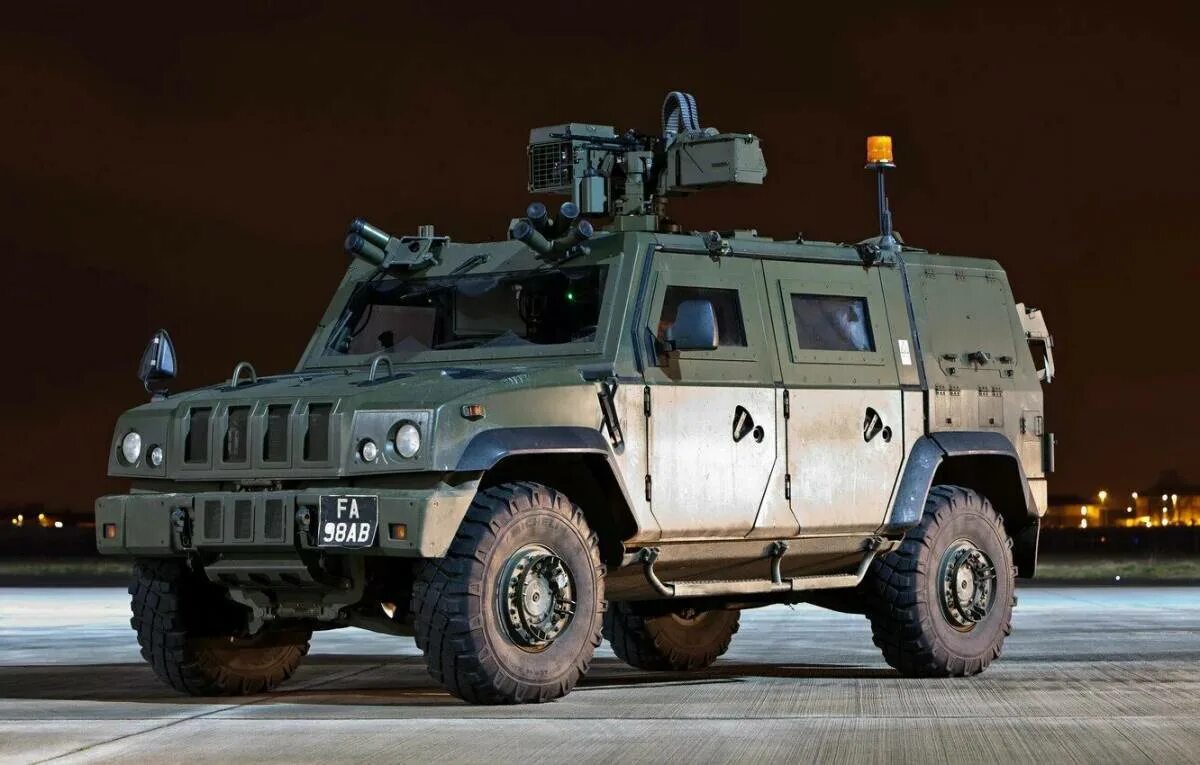Бронемашина титан. Inkas sentry apc. Впк стрела амфибия. Lamv броневик. Dagger бронеавтомобиль.