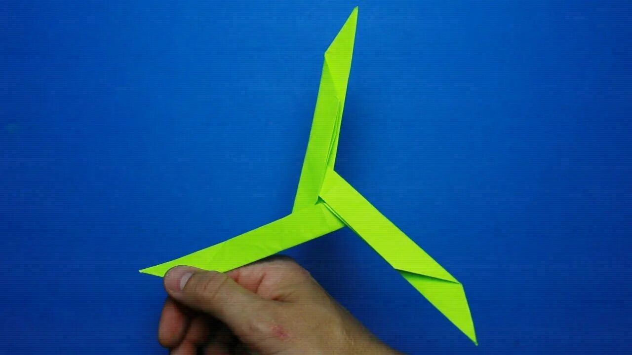 Поделки из бумаги Бумеранг. Оригами оружие Бумеранг. Бумеранг оригами летающий. Оригами оружие Бумеранг из бумаги.