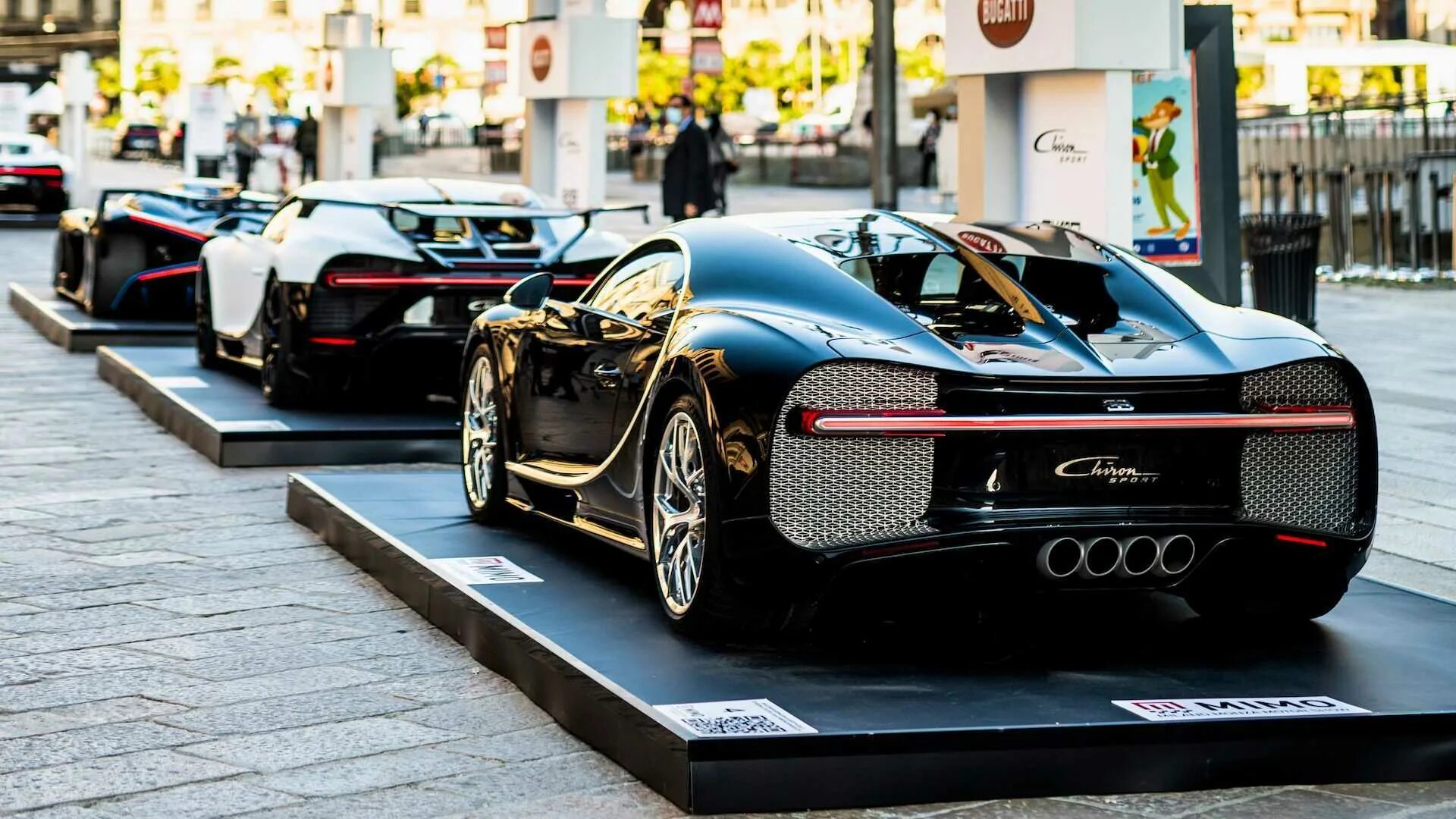 Свежее в тачку. Bugatti Chiron super Sport 2021. Бугатти Вейрон 2021. Бугатти Вейрон 2022. Бугатти ЧИРОН 2022.