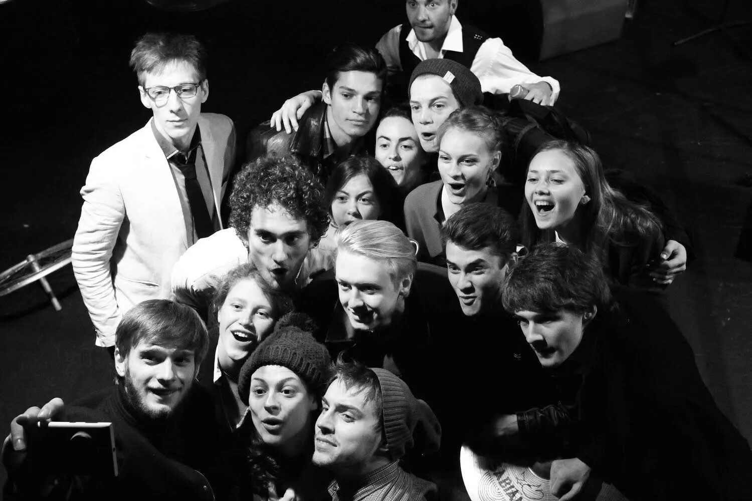 Труппа виталиса. Театр луны москва. Труппа. Труппа. Труппа московского академического театра.