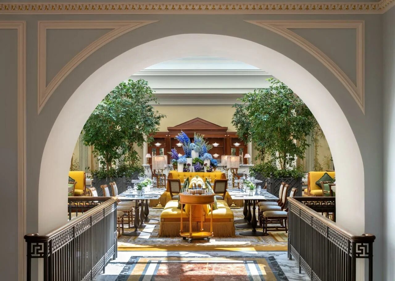 Отель фор сизонс санкт-петербург. Four seasons lion palace st. Four seasons lion palace st. 4 seasons санкт-петербург отель. Four seasons lion palace st.