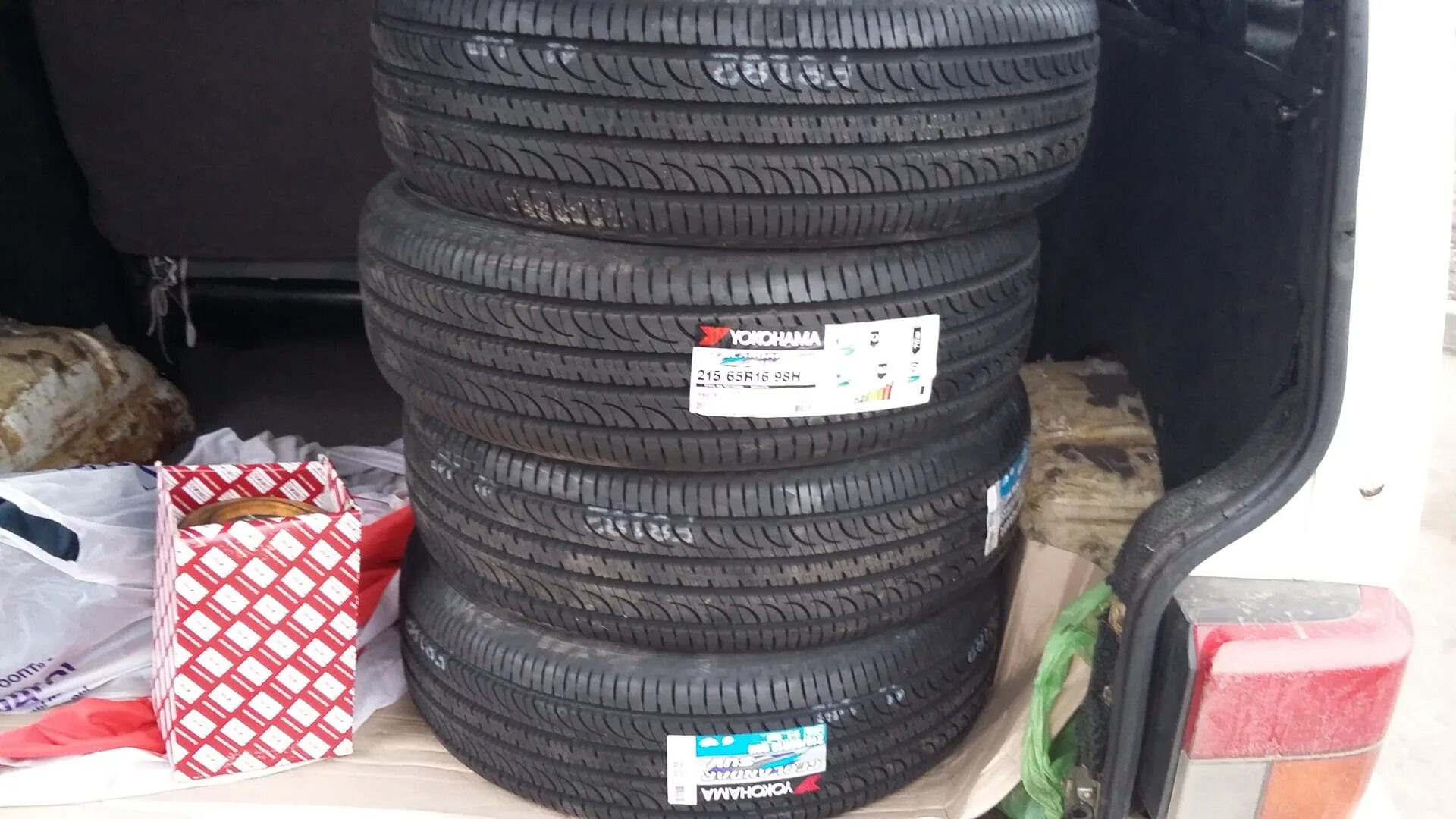 Летняя шина Yokohama Geolandar SUV g055. 215/65r16 Yokohama g058 98h. Yokohama Geolandar CV g055. Yokohama Geolandar CV g058 215/65 r16 98h. Шины yokohama 215 r16 купить