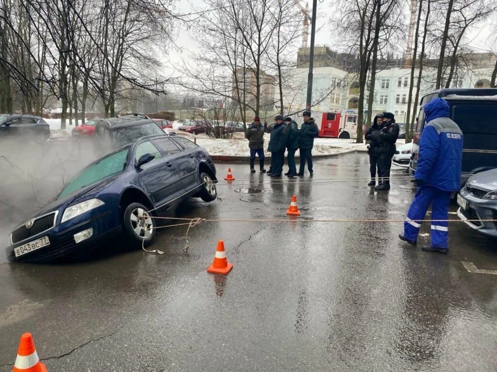 Грунт проваливается