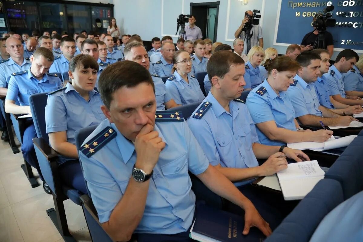 Сайте прокуратуры курганской области. Прокуратура Курганской области. Прокурор Курганской области. Прокуратура Курганской области Тетерин. Кулишманов прокуратура Курган.