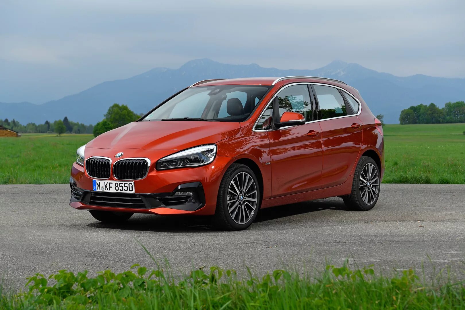 Бмв 2 актив. БМВ 2 Актив Турер. BMW 218i Active Tourer. BMW serie 2 Active Tourer. BMW 218i Active Tourer 2020.