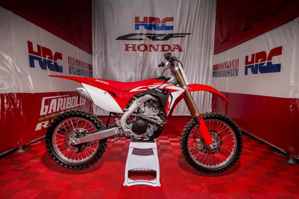 Honda crf 250 r. Honda crf250r 2018. Honda CRF 2018. Хонда ЦРФ 250р 2018. Хонда ЦРФ 250 2017.