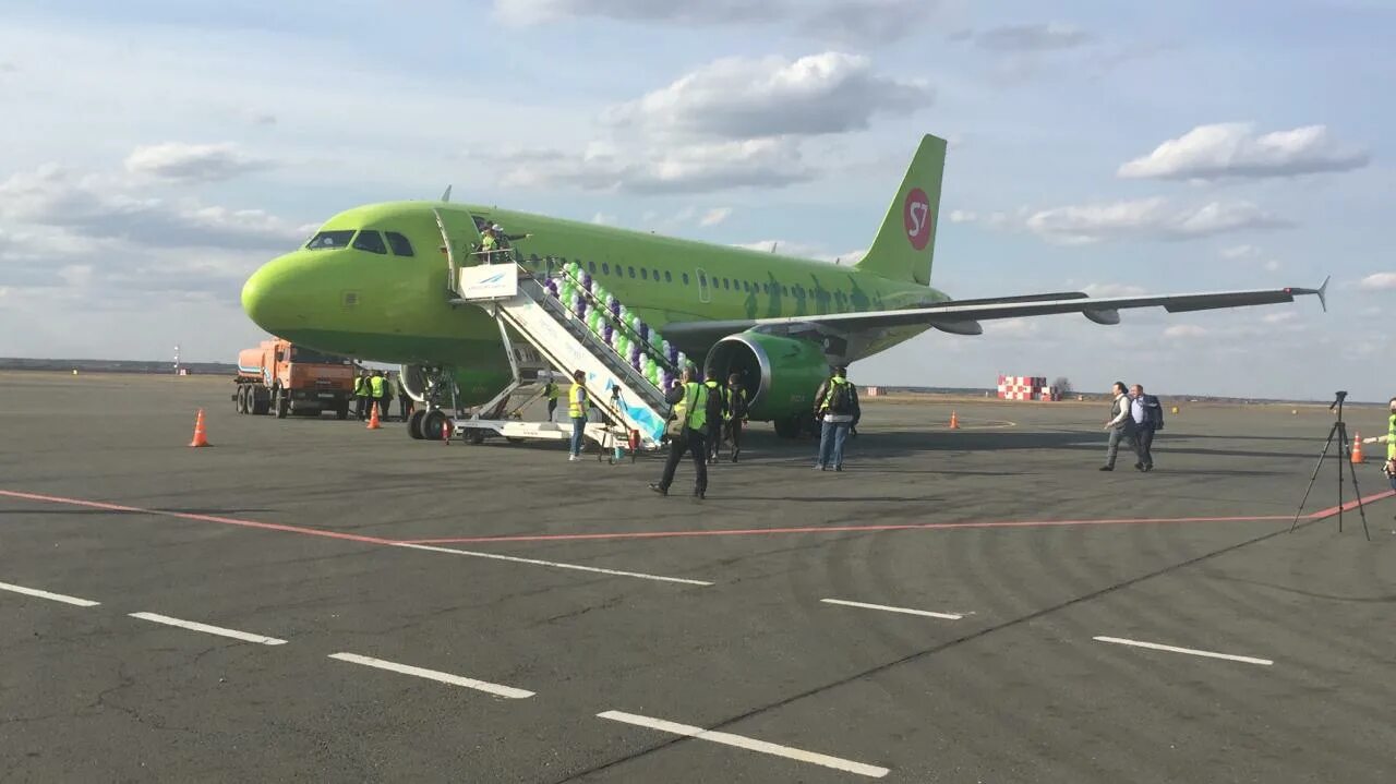 Курган сочи авиабилеты. Аэропорт курган расписание. Рейс сочи курган. Споттинг в анапе. Рейс сочи курган.