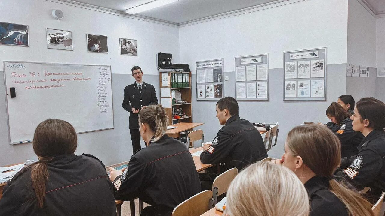 Нст новотроицк правоохранительная деятельность. Правоохранительная деятельность новотроицк. А гагарина правоохранительная деятельность. Портрет идеального полицейского. Колледж полиции царицыно.