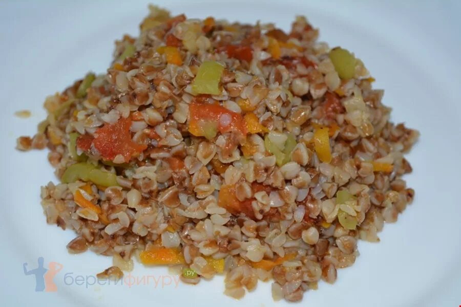 Гречка с грибами и овощами в духовке