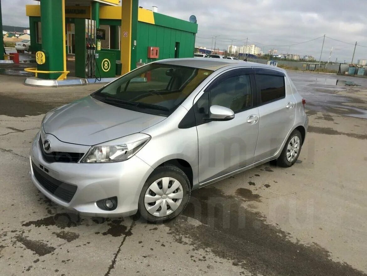 Toyota vitz 2013 1nr. Toyota vitz 2014. витс 2013. Toyota vitz 2013 1nr. тойота витц 2013 фото.