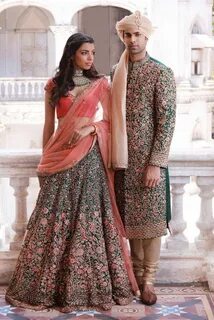 Порно с әдемі дөңгелек есектер