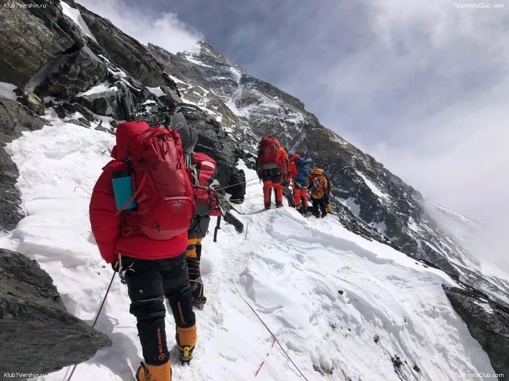 Сколько нужно подниматься на эверест. Восхождение на Эверест 2019. Восхождение на Эверест фото. Эверест маршруты восхождения фото. Эверест подняться с командой.