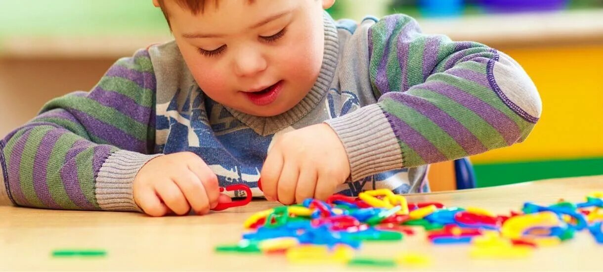 формирование мышления у детей с отклонениями. дети с умственной отсталостью. ребенок с нарушением интеллекта дошкольник. умственно отсталые дошкольники. дошкольная олигофренопедагогика.