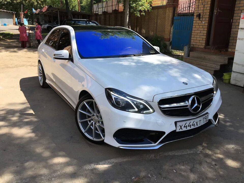 Ешка школа. Мерседес бенц е200. мерседес ешка 200. мерседес бенц е200 белый. мерседес бенц e200 2015.