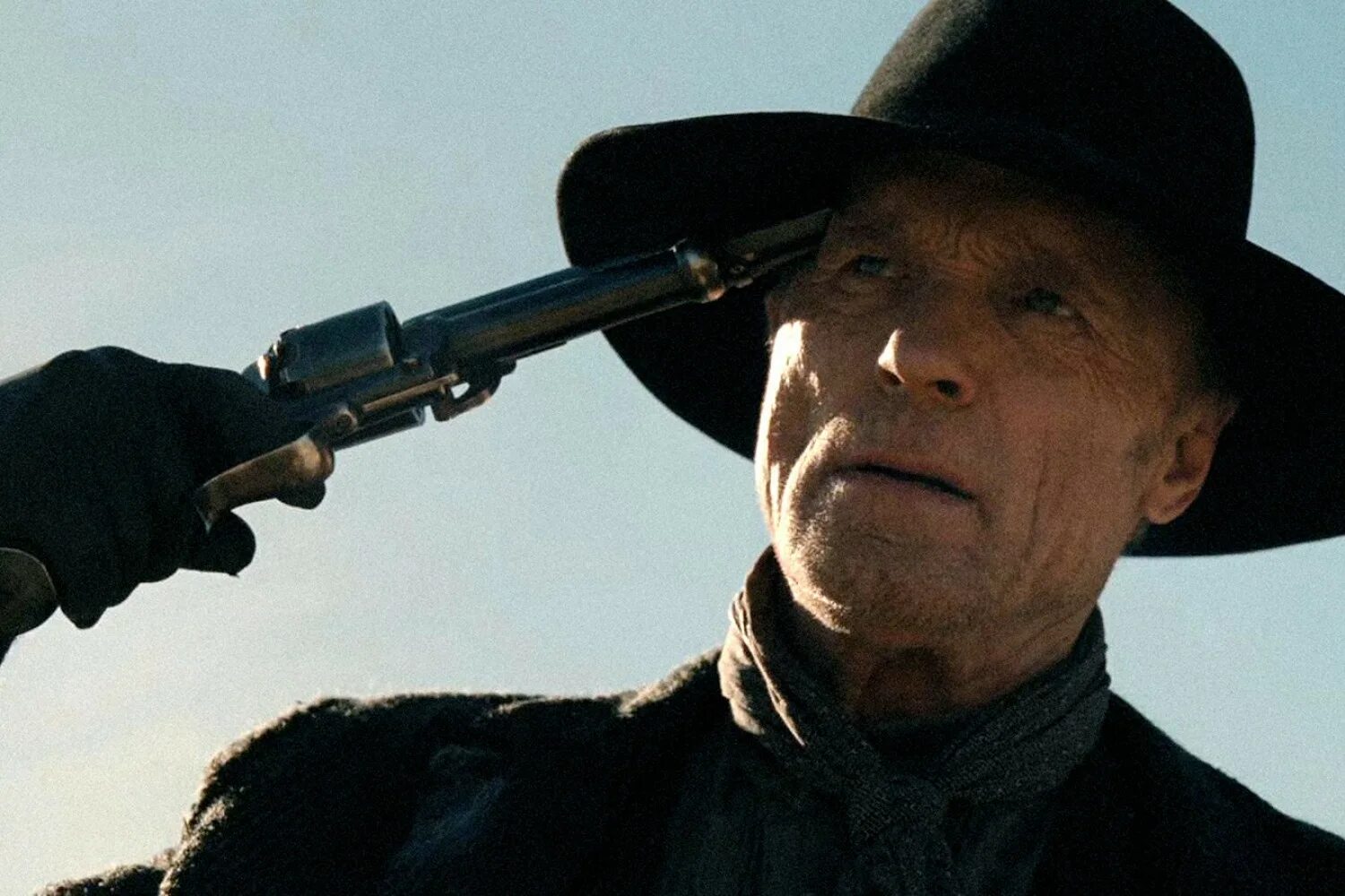 Дика пети. Эд Харрис Westworld. Энтони Хопкинс мир дикого Запада. Эд Харрис man in Black.