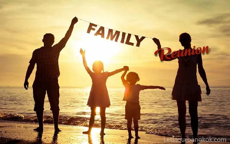 Счастливая семья. Довольный клиент. Спорт семья. Картинка счастливая семья с детьми. All the best to your family.