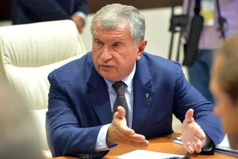 Сечен получает