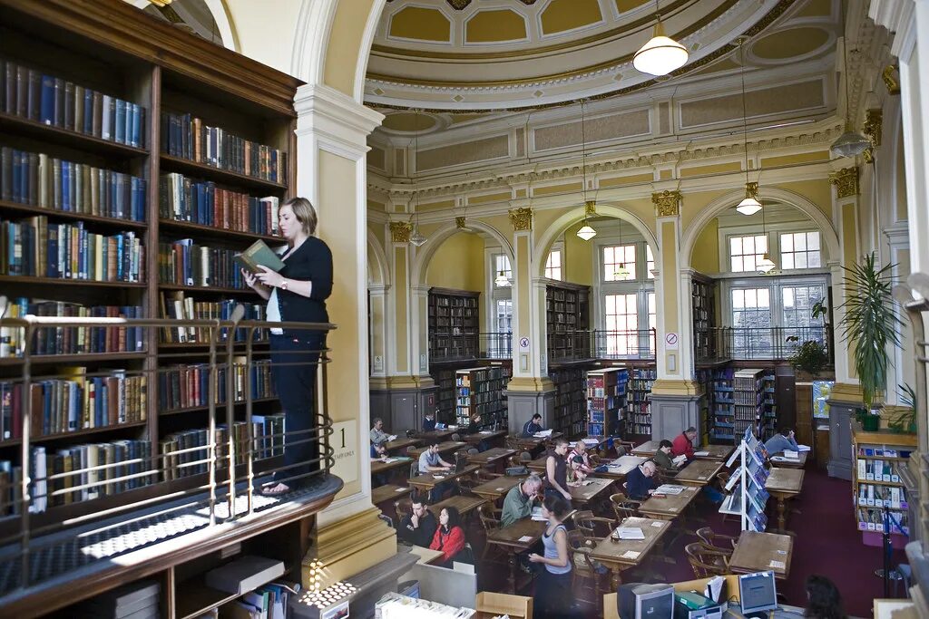 Эдинбургский университет библиотека. Стэнфорд университет библиотека. Университет Глазго библиотека. Эдинбургский университет внутри. Referenced libraries