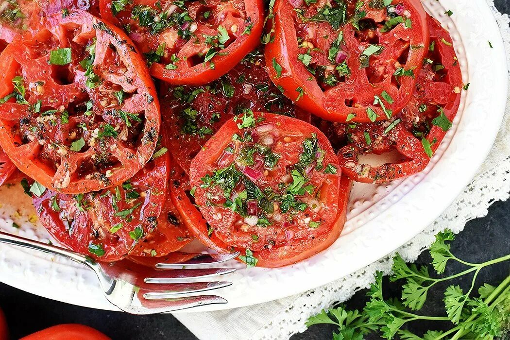 Маринованные помидоры быстрого приготовления на закуску