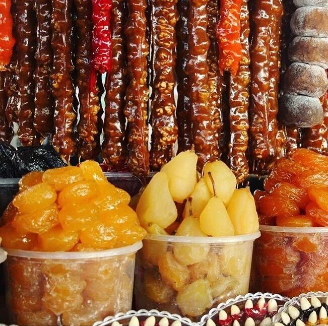 Монастырский комплекс гегард. Ламаджо турецкий. Армянская сладость чурчхела. Как называется армянский. Травы армении.