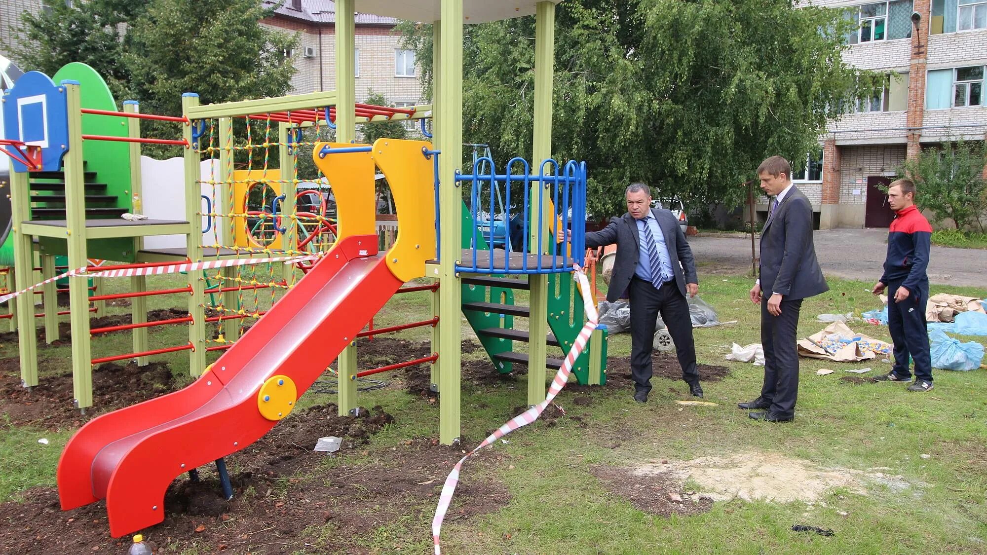Площадка на сортировке. Детская площадка петелино тула. детская площадка ильинка тула. мичуринский тверь площадка детская. детские дворовые площадки.