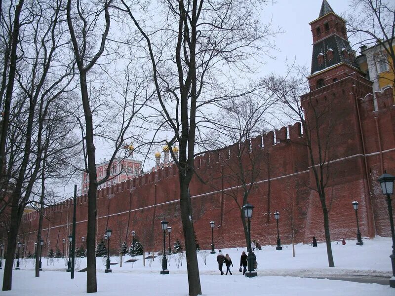 Боровицкий холм в москве. Боровицкий холм Московского Кремля. Подземные ходы Московского Кремля. Подземелья Московского Кремля. Подземный Кремль Москвы.