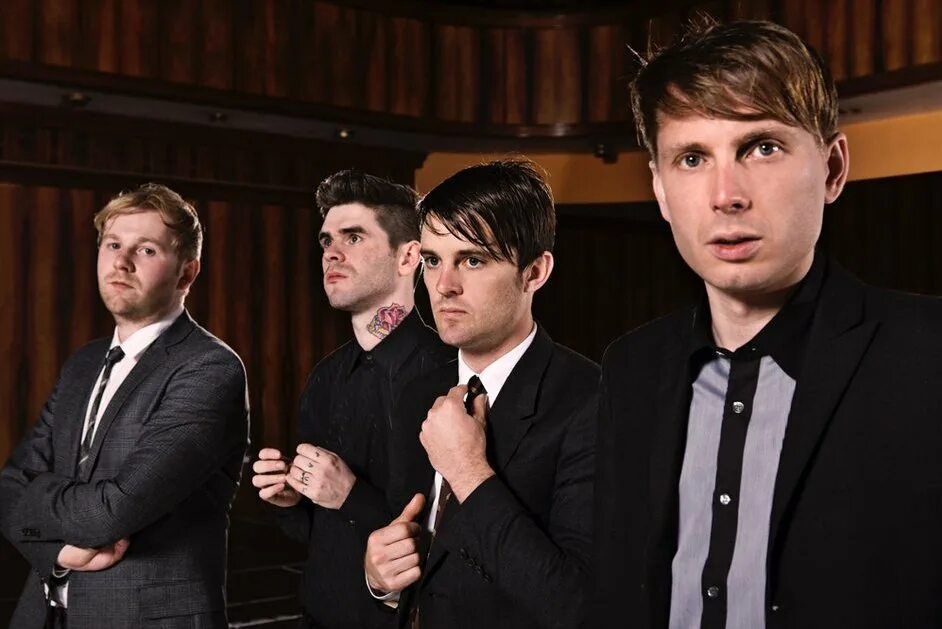 Слушать franz ferdinand. Franz ferdinand. franz ferdinand &quot;tonight&quot;. franz ferdinand 2004. ник маккарти franz ferdinand.
