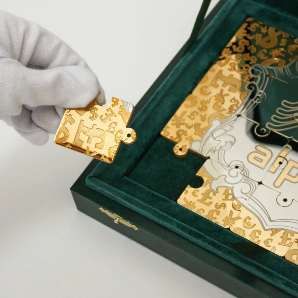 акция новогодний подарок. подарок. необычные корпоративные подарки. бизнес сувениры. день дарения подарков открытки.