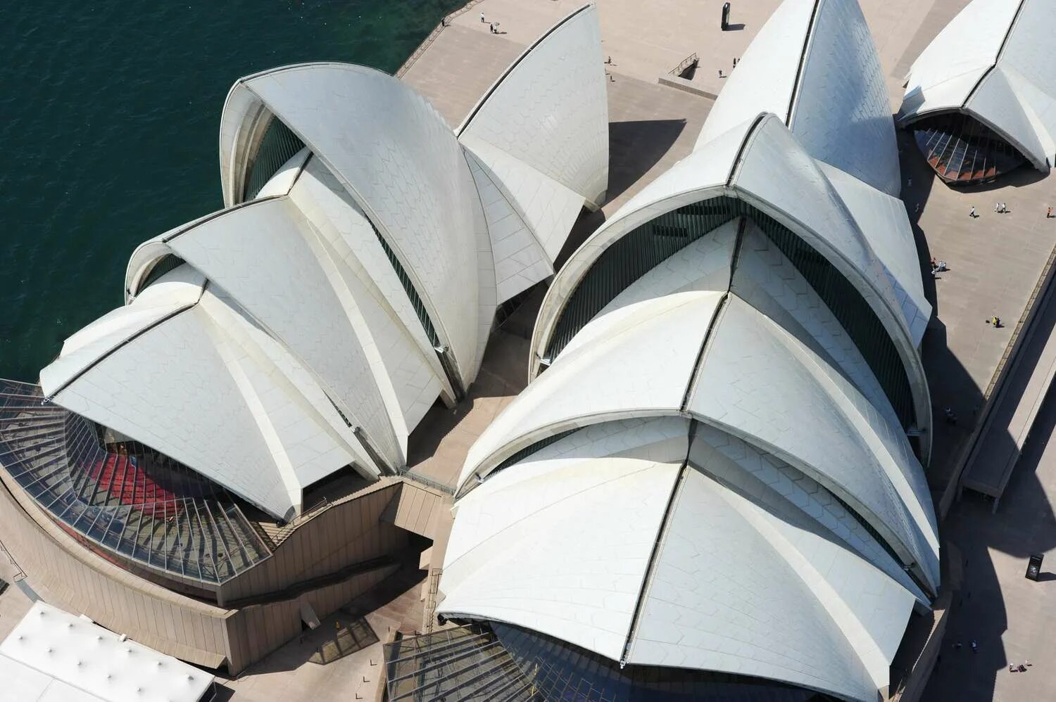 Йорн Уотзон оперный театр в Сиднее. Сиднейская опера Архитектор. Сиднейский оперный театр Австралия. Сидней театр Утзон.