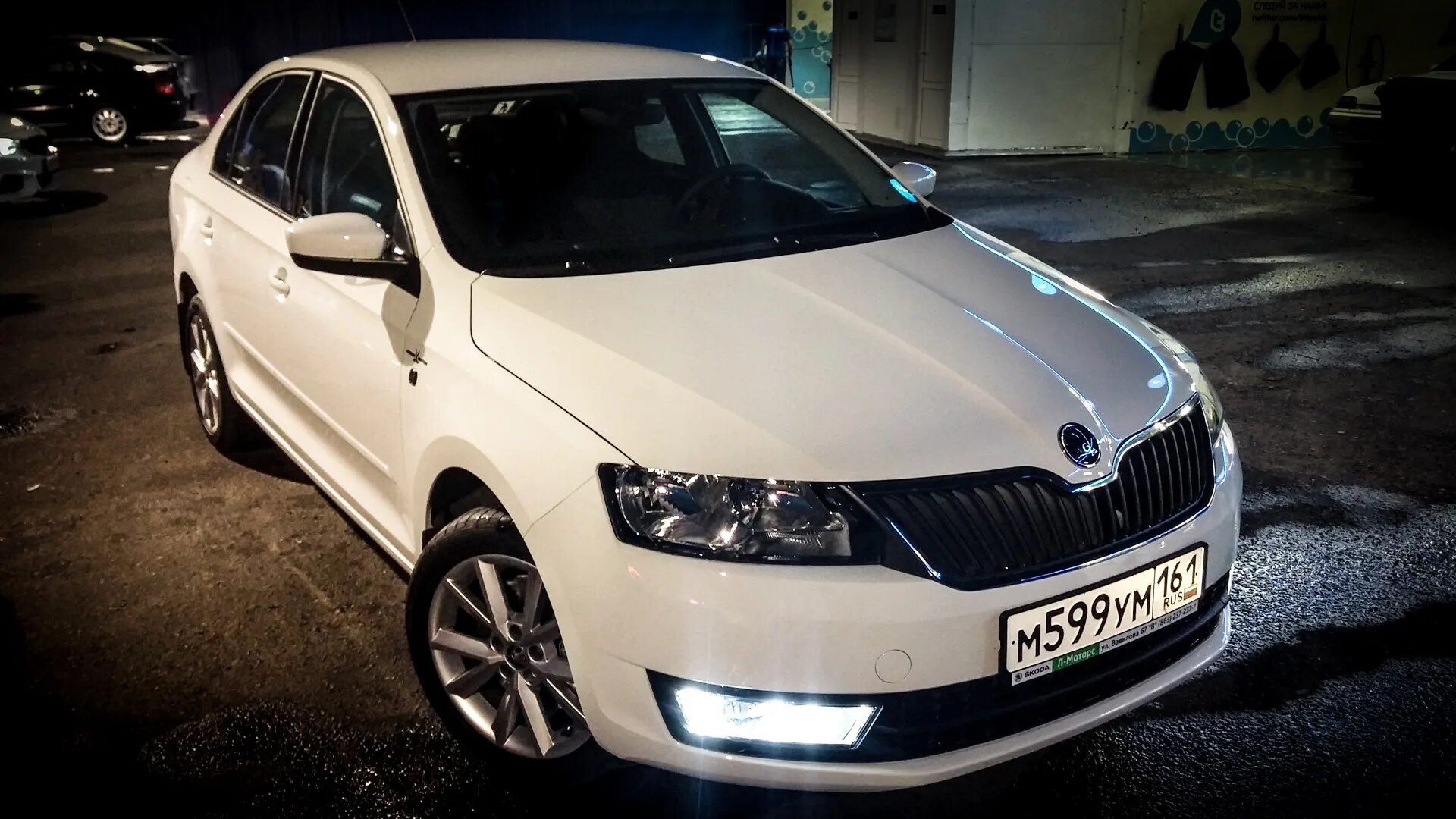 Шкода Рапид 1. Шкода Рапид белая 2015. Skoda Rapid 2015 Hockey Edition. Шкода рапид хоккей эдишн