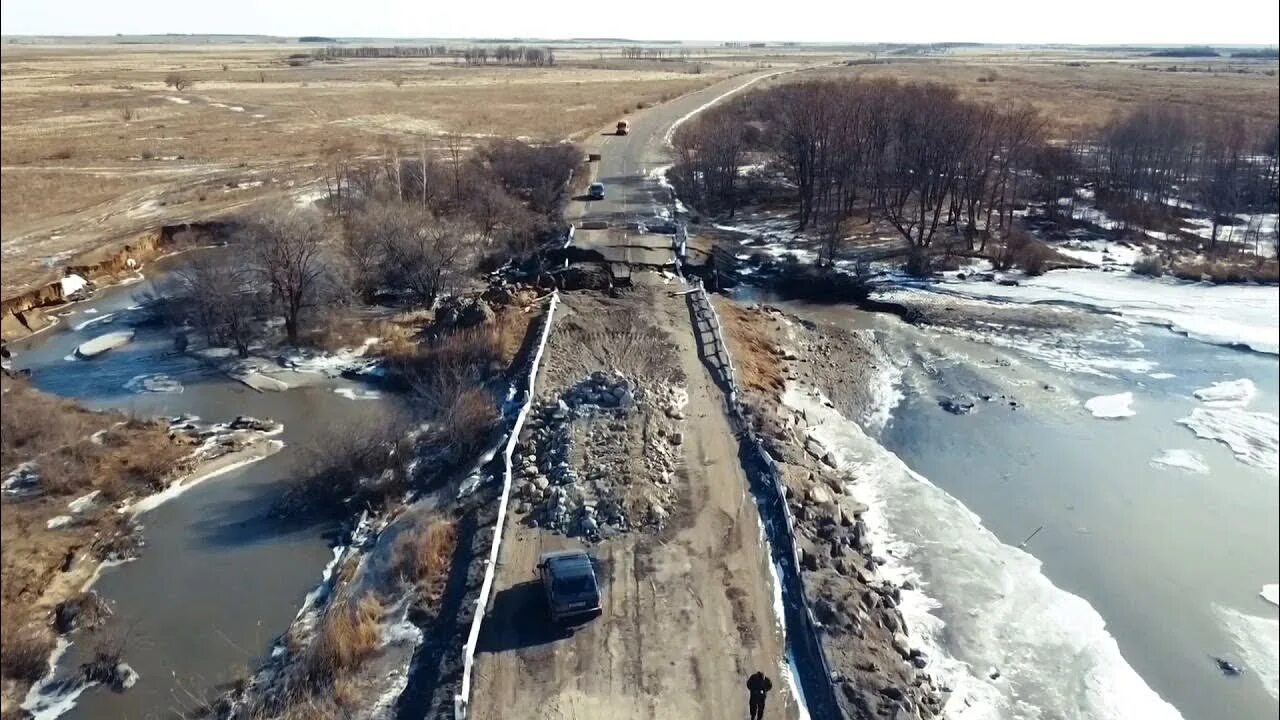 Видео дамб. Анновка Амурская область Ивановский район. С Анновка Ивановского района Амурской области. Анновка Амурской области озеро. Ремонт дамбы в Анновке Ивановского района.