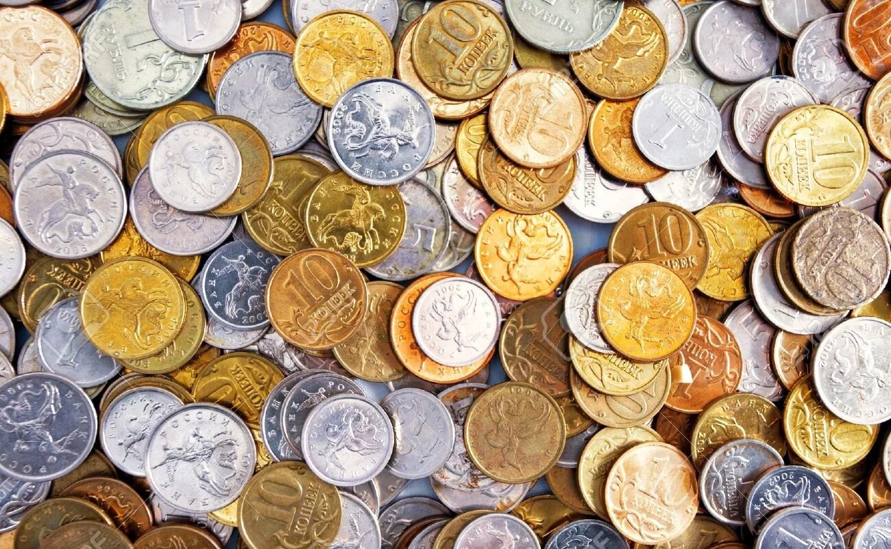 Куча монет. Много монет. Деньги монеты. Много золотых монет. Chikii много монет.