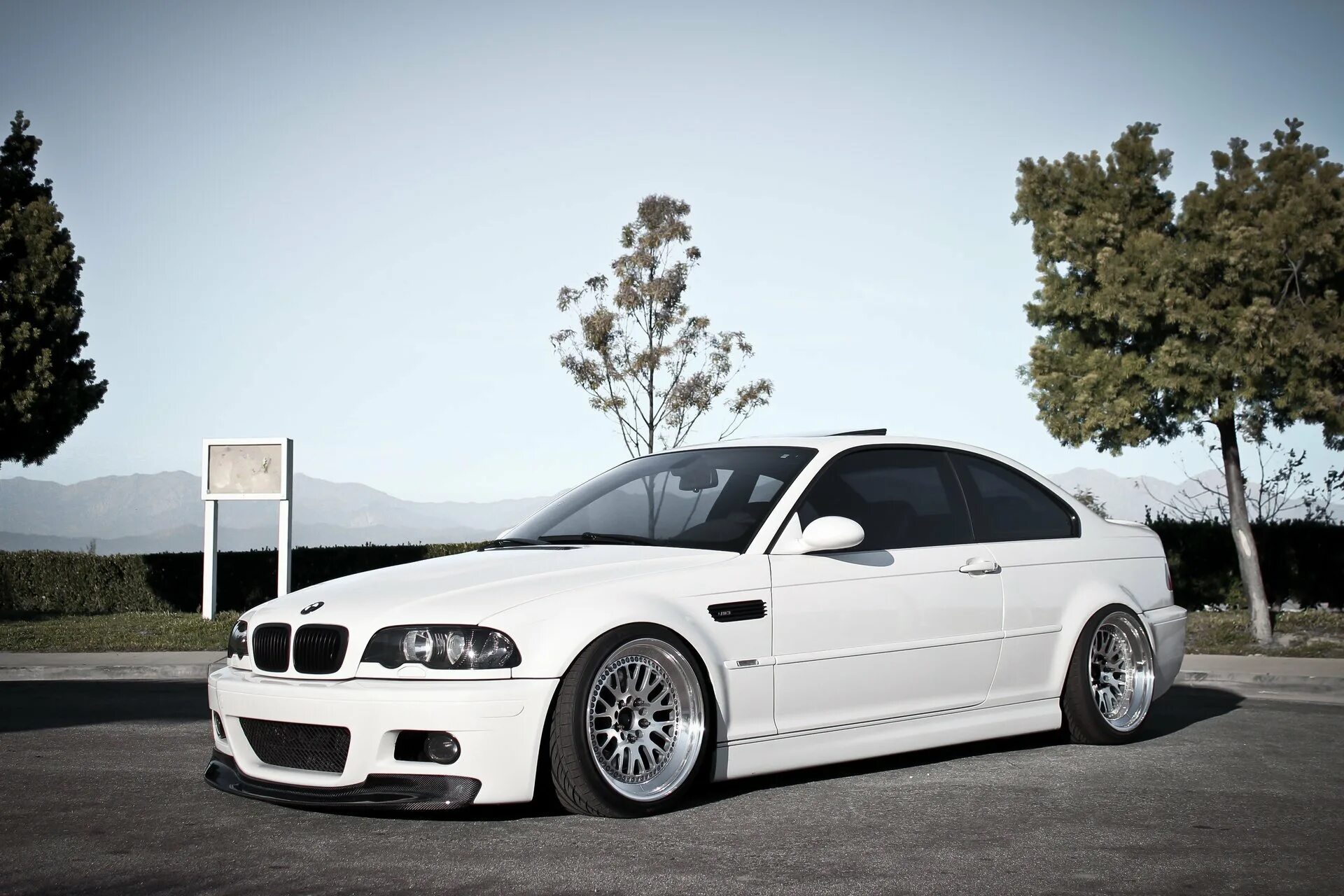 Машина е46. БМВ м3 е46. BMW m3 e46 White. BMW e46 White. БМВ е46 белая.