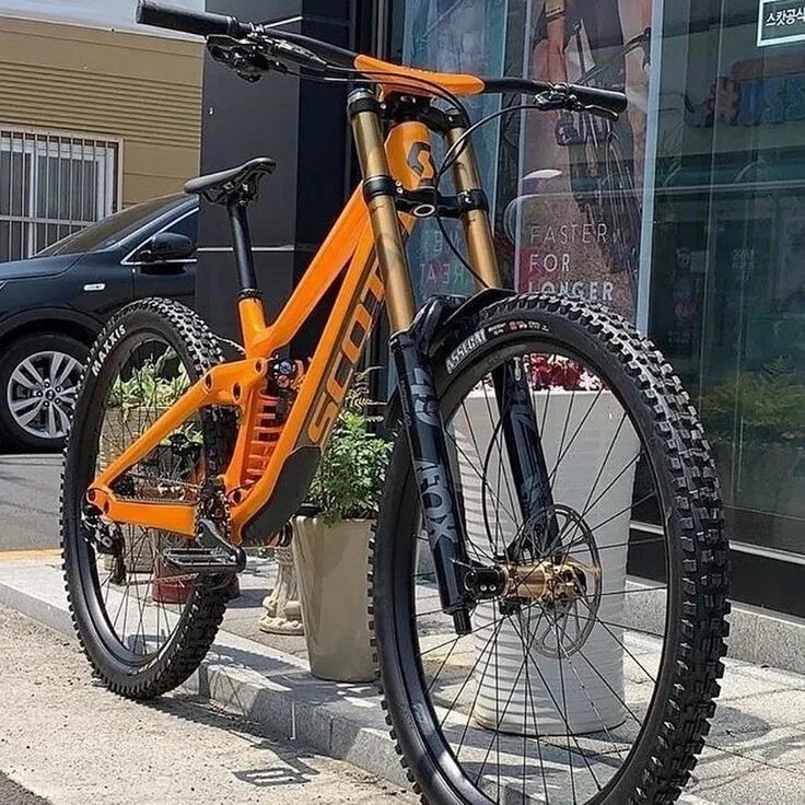 Scott tuning. Scott gambler dh 20. scott gambler 900 tuned. scott gambler 2009. scott genius 900 tuned.