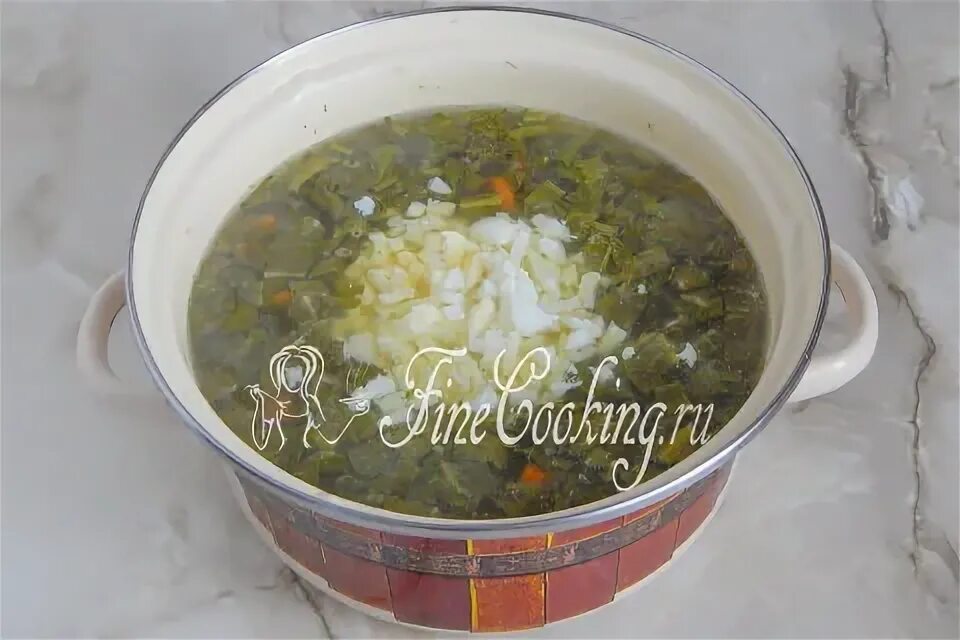 Суп со щавеля с мясом и яйцом. Суп со щавеля с мясом и яйцом