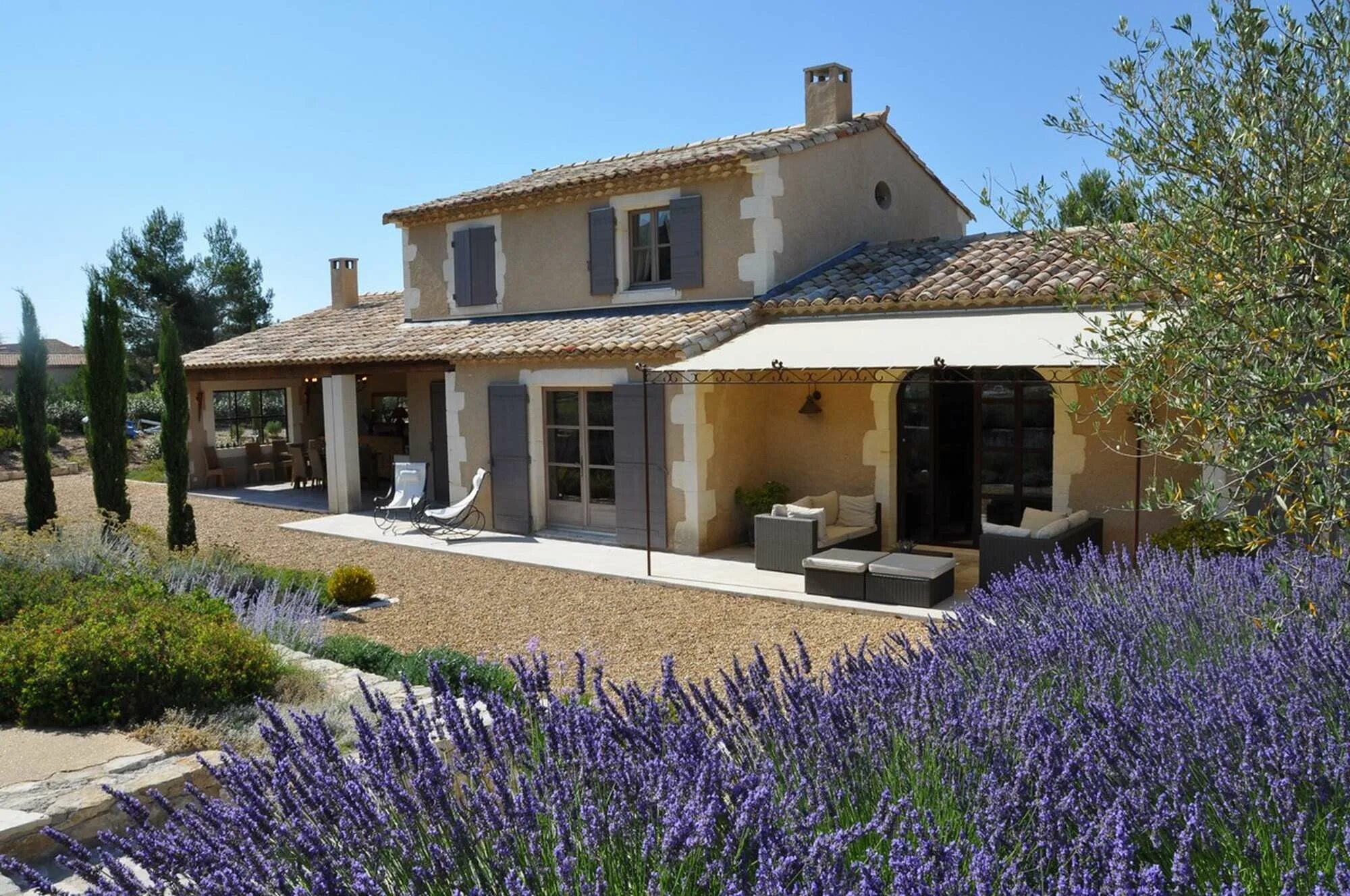 Ферма марии антуанетты в версале. Дом в провансе франция. Дом пров. Дом в стиле арденский прованс. Дом пров.