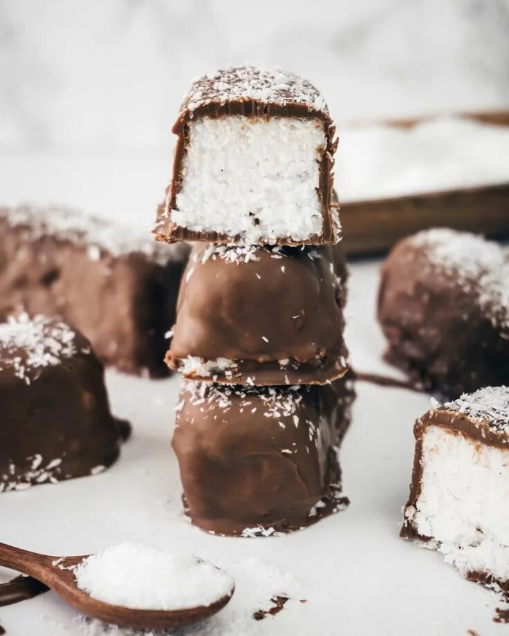 Пп баунти. Vega bounty. Кокосовый десерт конфеты. Vega bounty. Баунти шоколад.