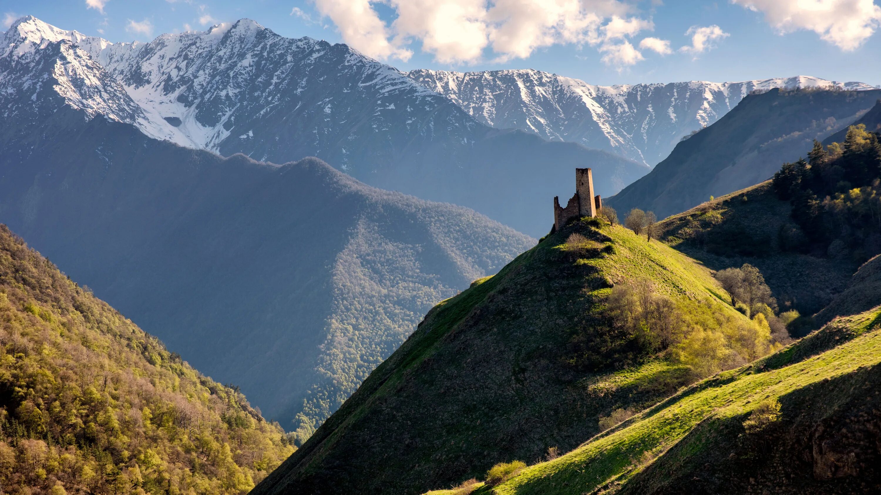 Замковый комплекс эрзи ингушетия. Заповедник в ингушетии 4. Заповедник в ингушетии 4. Эрзи заповедник горы. Джейрахское ущелье вовнушки.