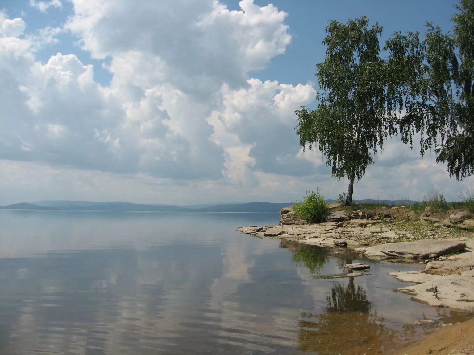 Остров на челябинских озерах. Аргазинское водохранилище. Аргазинское водохранилище Челябинская область. Аргази водохранилище Челябинск. Озера Челябинска Аргазинское водохранилище.